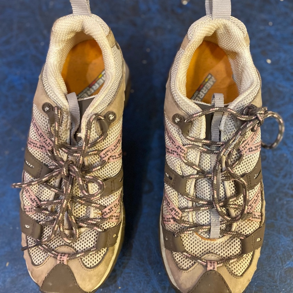 Merrell Gray Hiking Shoes size 7